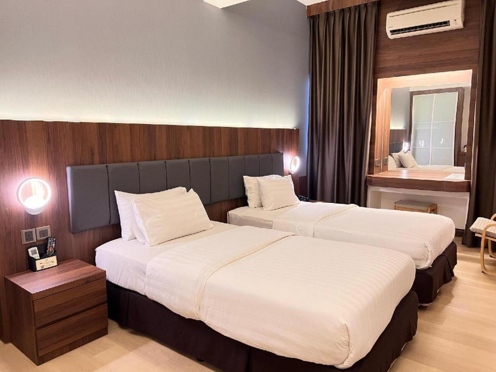 The Landmark Hotel Batu Pahat Kültér fotó